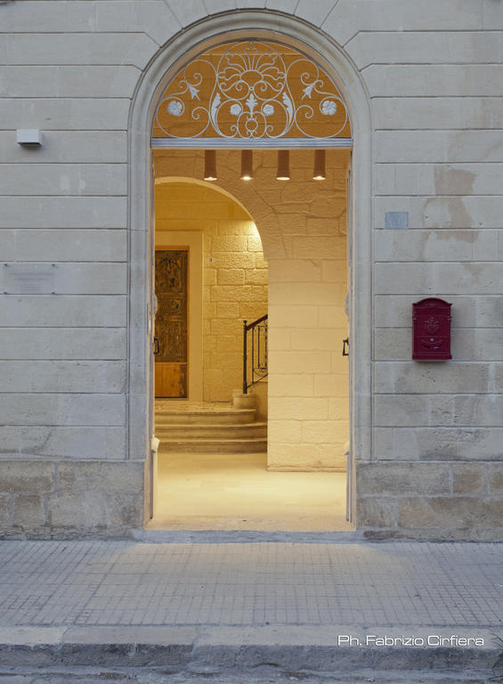 Palazzo Dei Dondoli Bed and Breakfast Lecce Eksteriør billede